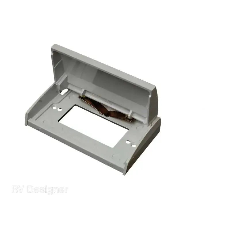 E465 Receptacle Cover