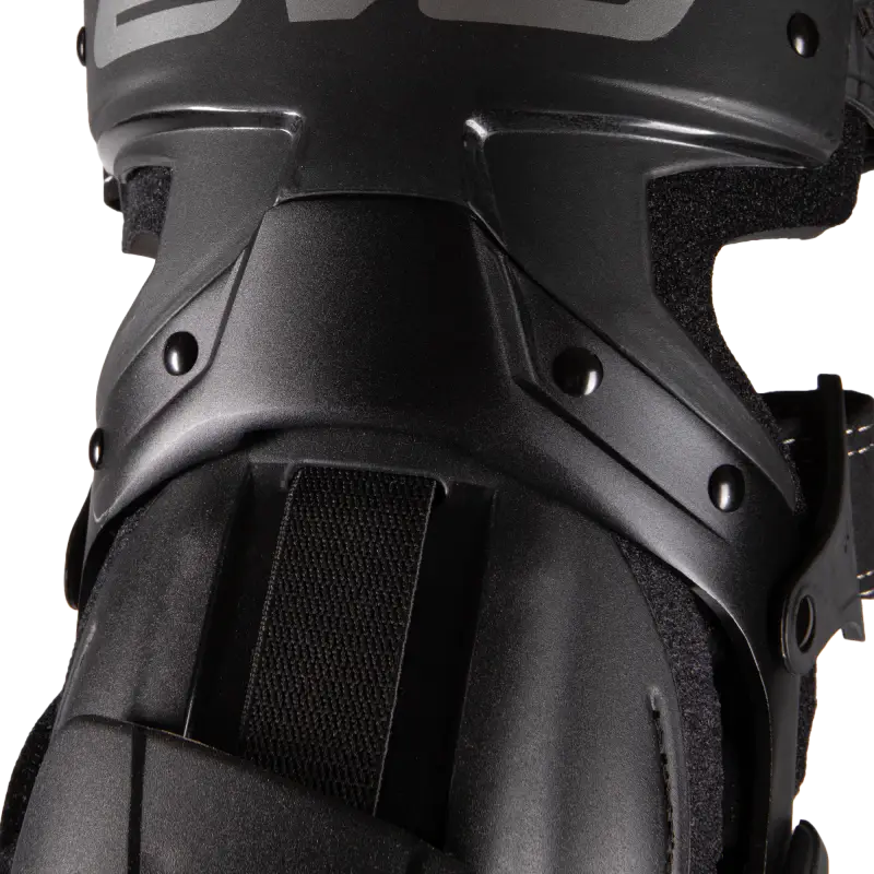 EVS Axis Sport Knee Brace Pair - Black/Black/Grey - Medium - AXISS-BK/GY-MP - EVS