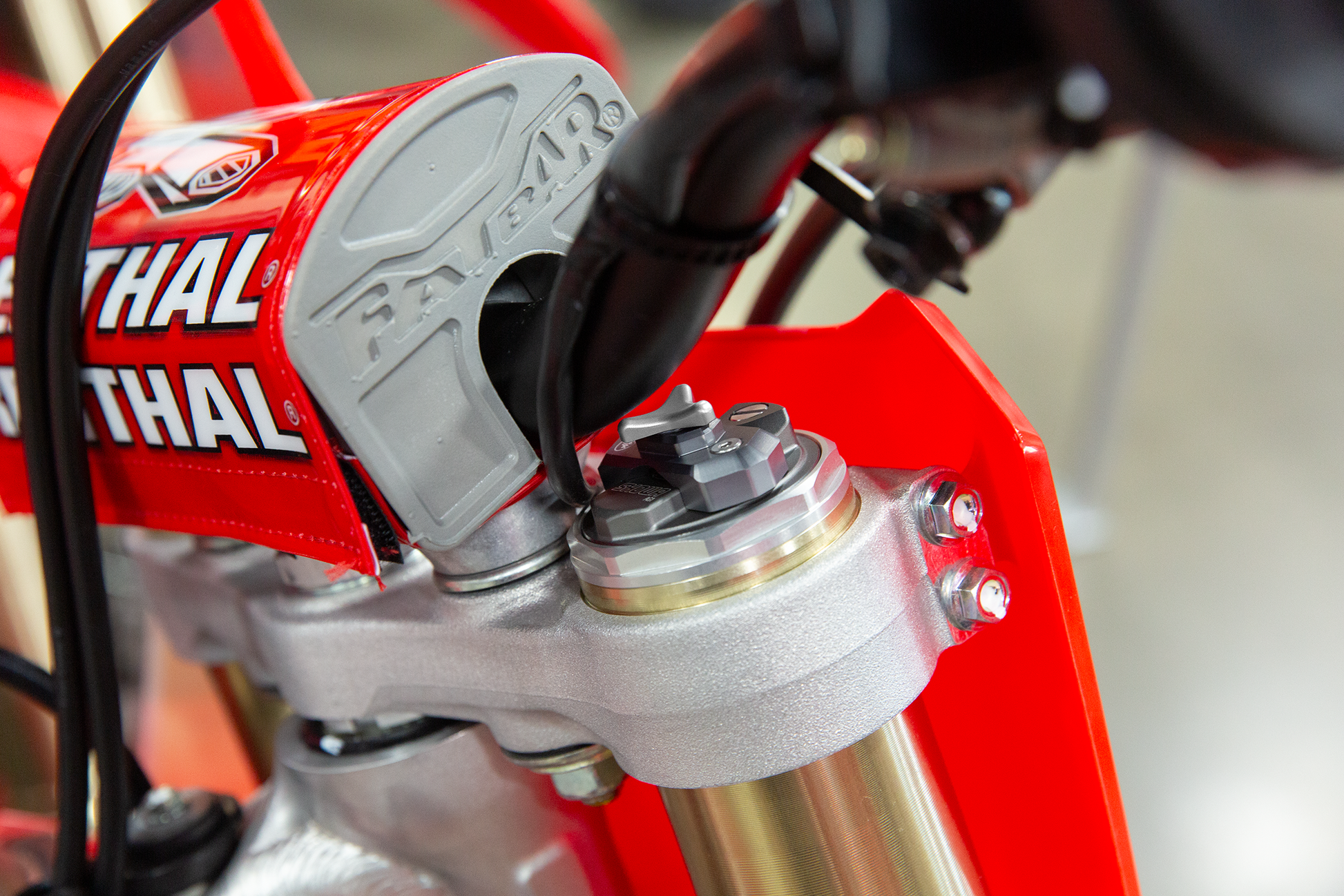 Motion PRO Compression Adjuster Showa Tall Forks 11-0123
