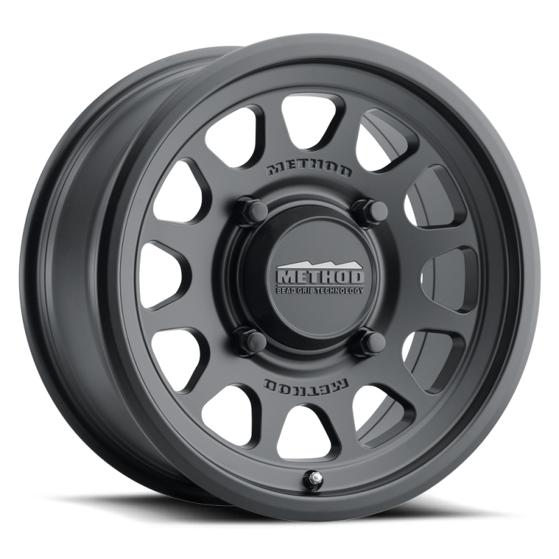 Method Wheels MR41457046543 Method MR414 Bead Grip 15x7 / 4+3/13mm Offset / 4x156 / 132mm CB Matte Black Wheel - MR41457046543