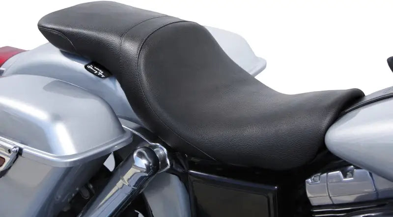 FA-DGE-0286 Lowist Vinyl Fxd 06 17 - Dyna LowIST 2-Up Seat