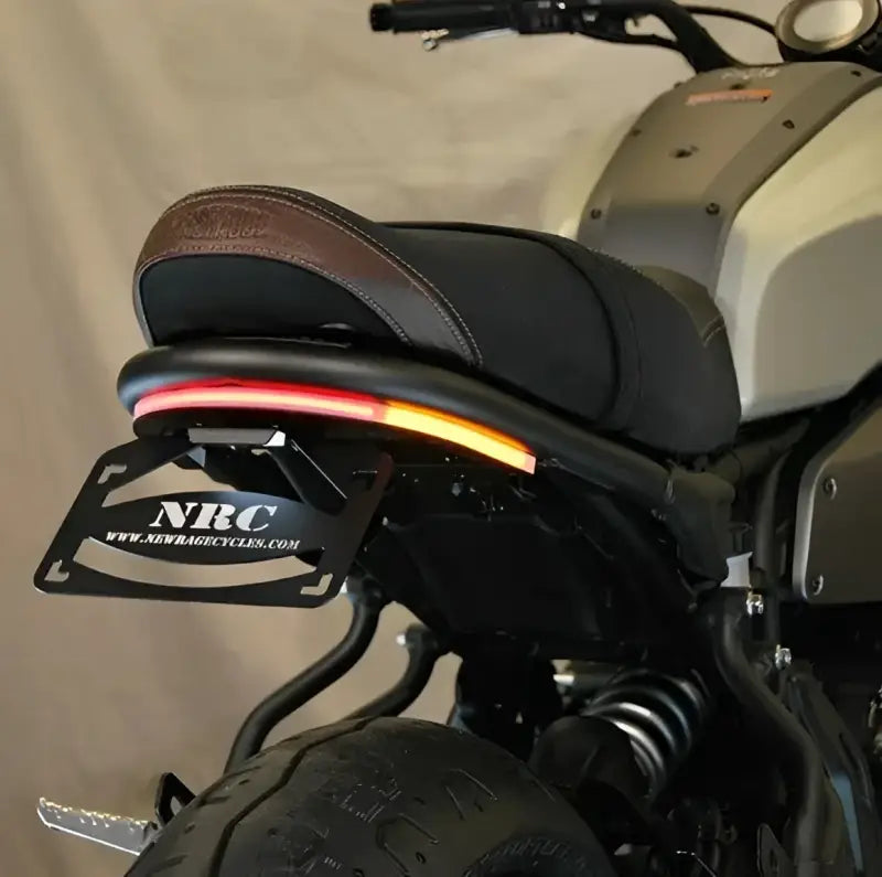Motorcycle with custom tail light and license plate holder for Fender Eliminator Yam