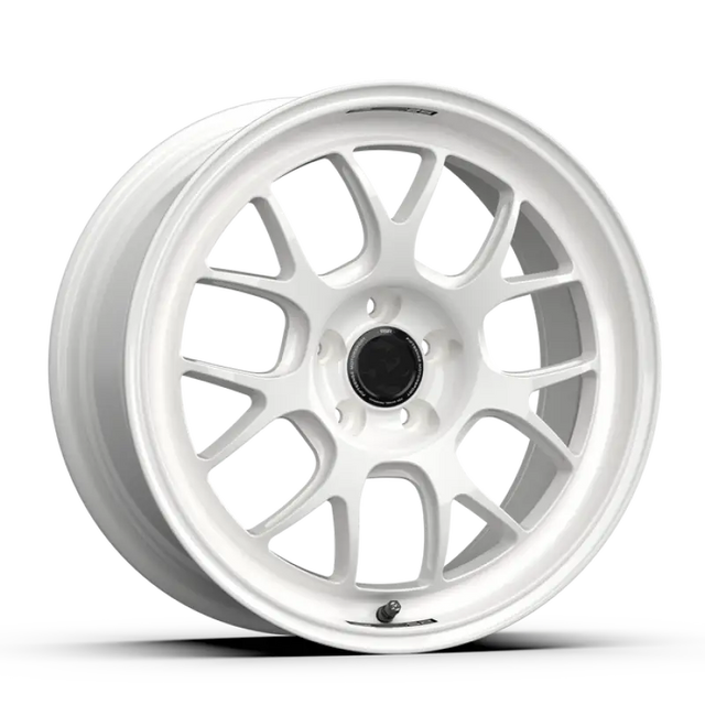 fifteen52 Apex RSR 18x9.5 5x114.3 38mm ET 73.1mm Center Bore Rally White - Wheels