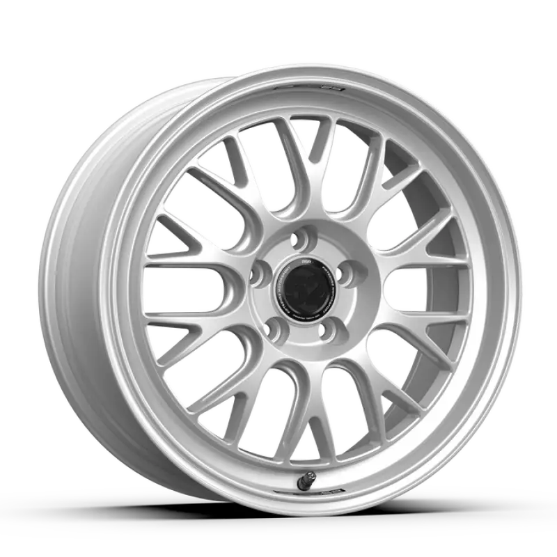 fifteen52 Holeshot RSR 18x8.5 5x112 42mm ET 57.1mm Center Bore Radiant Silver - Wheels