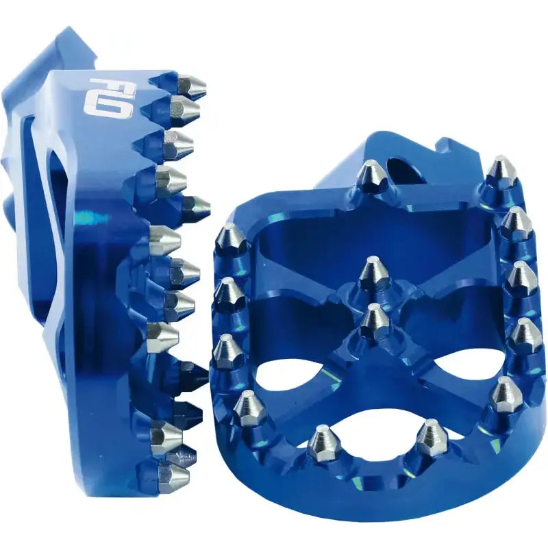 Blue motorcycle foot pegs with metal spikes from Pro Series FPEG-793-2BLU