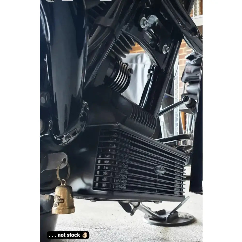 Front Mount Oil Cooler Tc Touring `09 16  Gloss Blk 