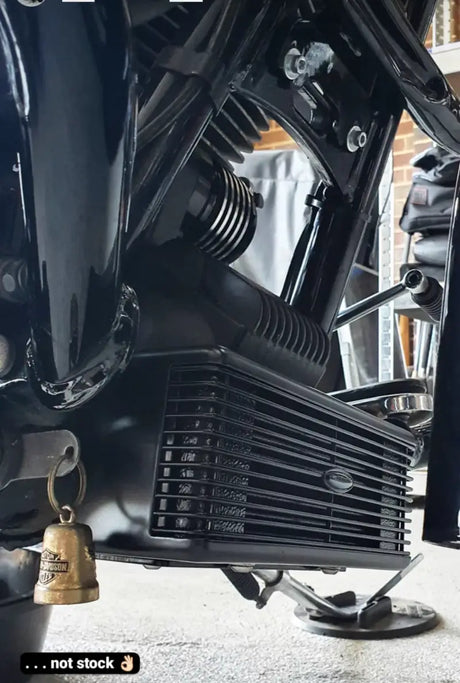 Front Mount Oil Cooler Tc Touring `09 16  Gloss Blk 