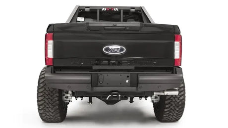 FS17-U4150-1 Fab Fours 17 Fd F250-350 Elte Rear Bumper on a Ford Super Duty.