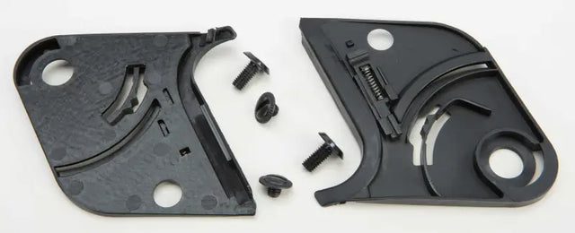 G999553 Shield Ratchet Plate W/Screws Left/Right Gm 44/Md 04