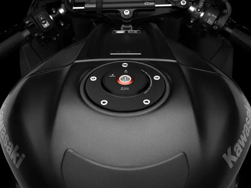 Black motorcycle fuel tank with gas cap locking for Kaw bikes, cap locking black style