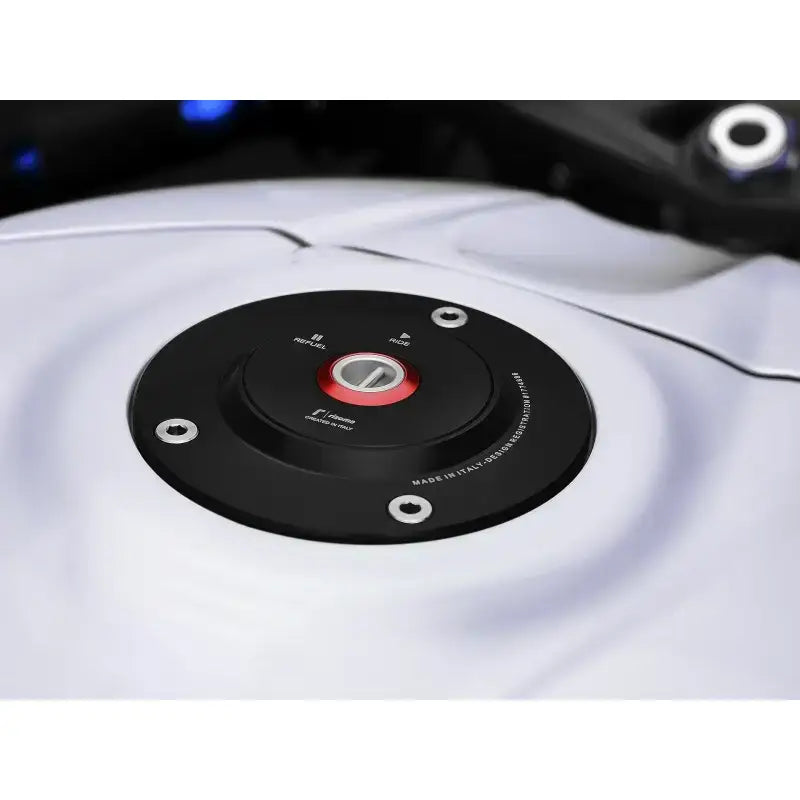 Black Gas Cap Locking for Suzuki Motorcycle, secure gas cap locking system