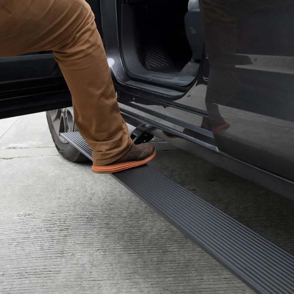 GO Rhino 20430687PC Running Board