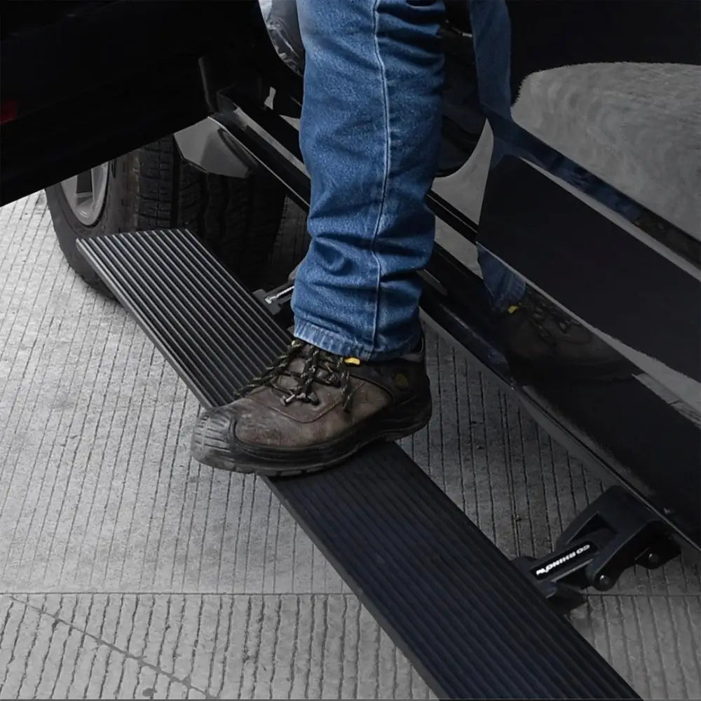GO Rhino 20444587PC Running Board