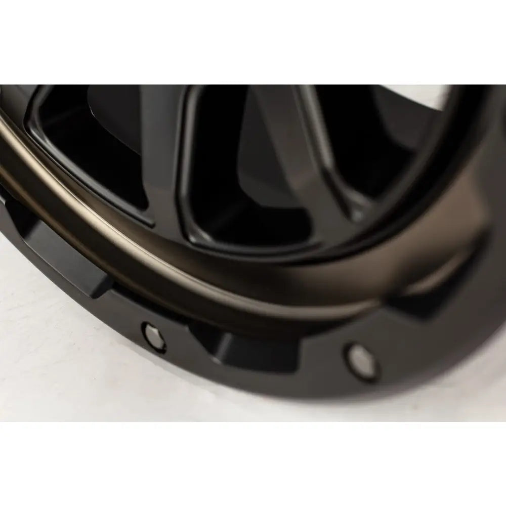 Grid Wheels Custom Backspacing E17927B178 - 15 17X9.0 5X114.3 127 -12 78.1