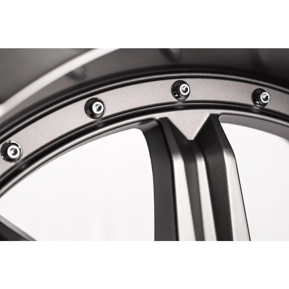 Grid Wheels With Grid Logo Center Cap GD1018090870A1525 - 10 18X9.0 8X170 15 125.5