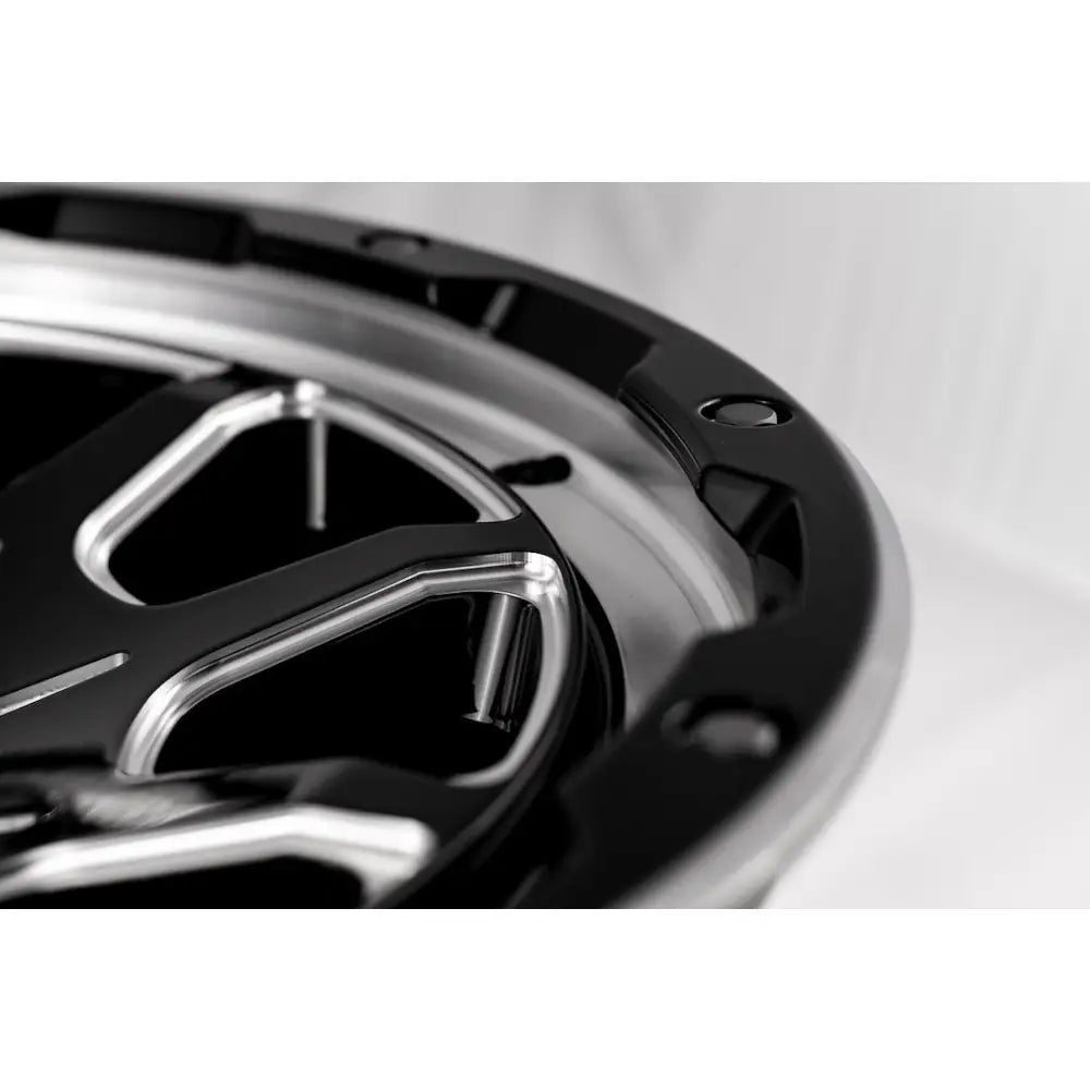 Grid Wheels With Grid Logo Center Cap GD1520090865M1525 - 15 20X9.0 8X165.1 15 125.5