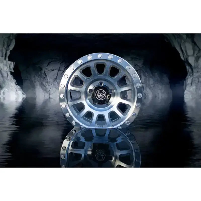 ICON Hulse 17 X 8.5 6 X 5.5 0mm Offset 4.75in BS Silver Machined - RV and Auto Parts
