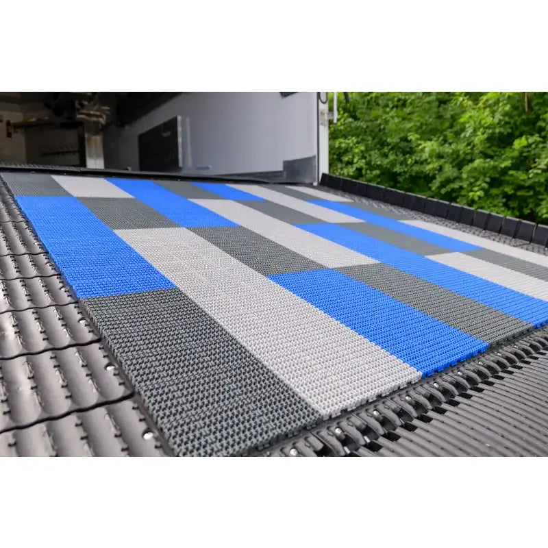 Protech Xt Flooring Traction Lt. Grey 8 Pc - CALIBER
