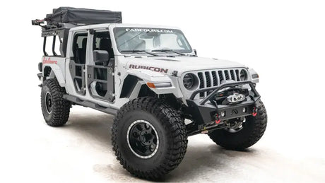 JL18-B4752-B Fab Fours Jl/Jt Stubby With Pre-Runner Guard - Bumper