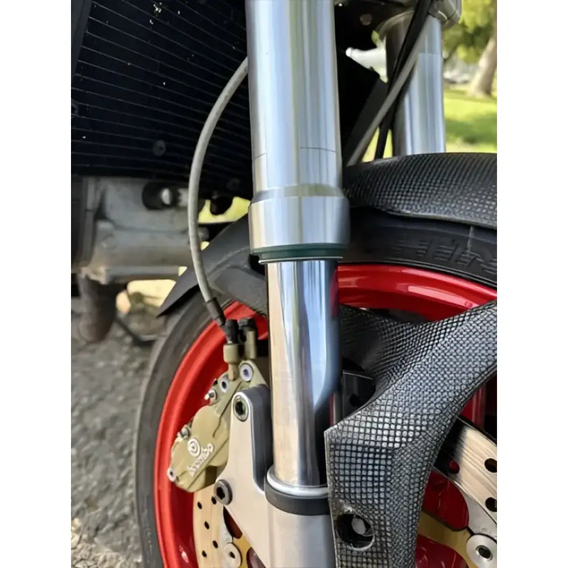 Motorcycle front suspension and brake assembly with K094 Hot Rods main bearing kit