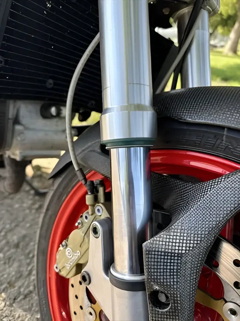 Motorcycle front suspension and brake assembly with K094 Hot Rods main bearing kit