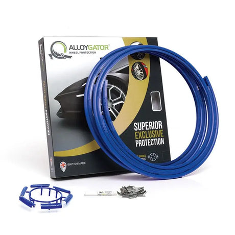 Blue alloy wheel protectors from the KIT4BLUV3L alloygator set on alloy wheels