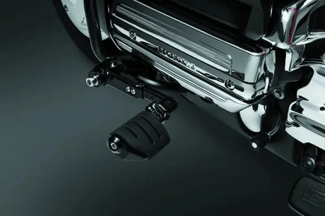 Kuryakyn Ergo III Adjustable Mount With Trident Dually ISO Pegs Gloss Black - RV and Auto Parts