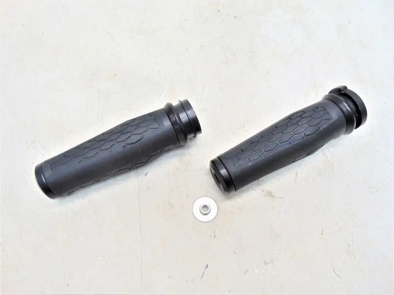 Black rubber motorcycle grips for Kuryakyn Hex Grips Throttle-By-Wire Black 5923