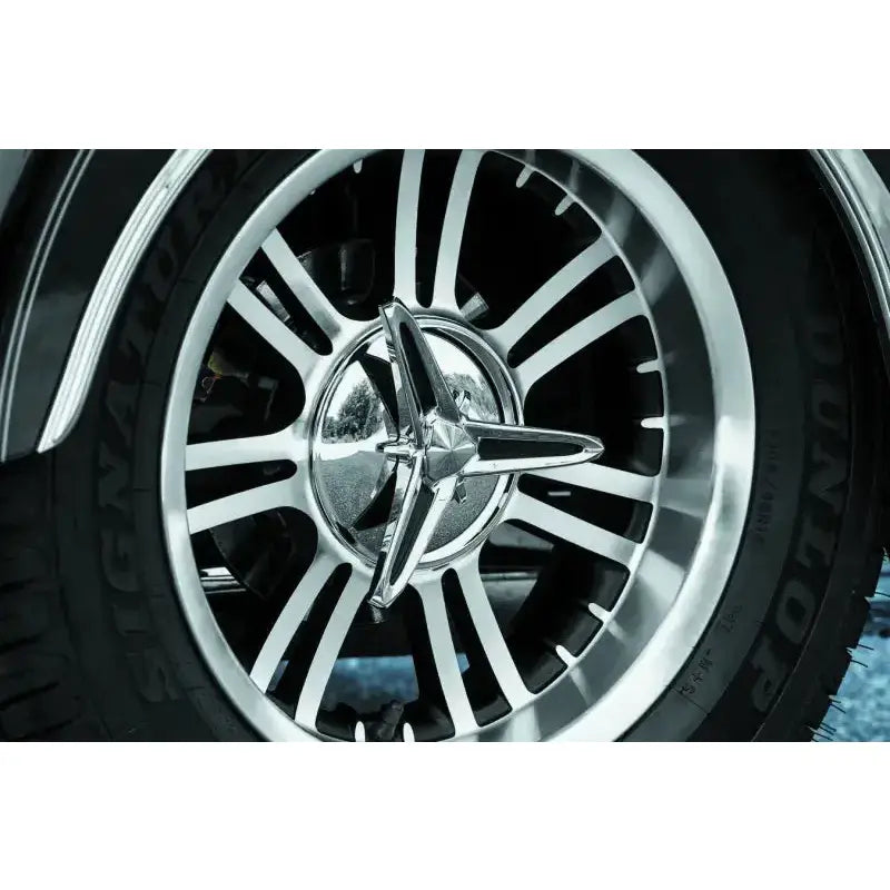 Kuryakyn Knock-Off Center Caps For Trikes Chrome - RV and Auto Parts