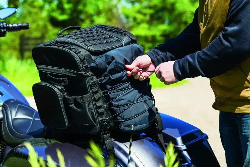Kuryakyn Momentum Vagabond Bag - RV and Auto Parts