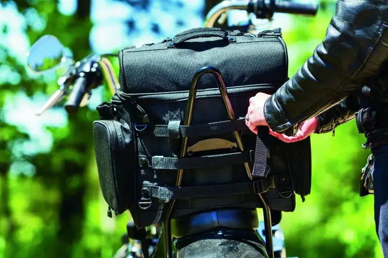 Kuryakyn Momentum Vagabond Bag - RV and Auto Parts