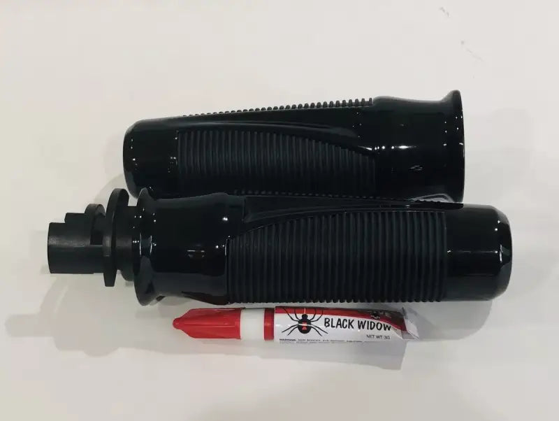 Black motorcycle handlebar grips for Kuryakyn Phantom Grips Indian Black 5767