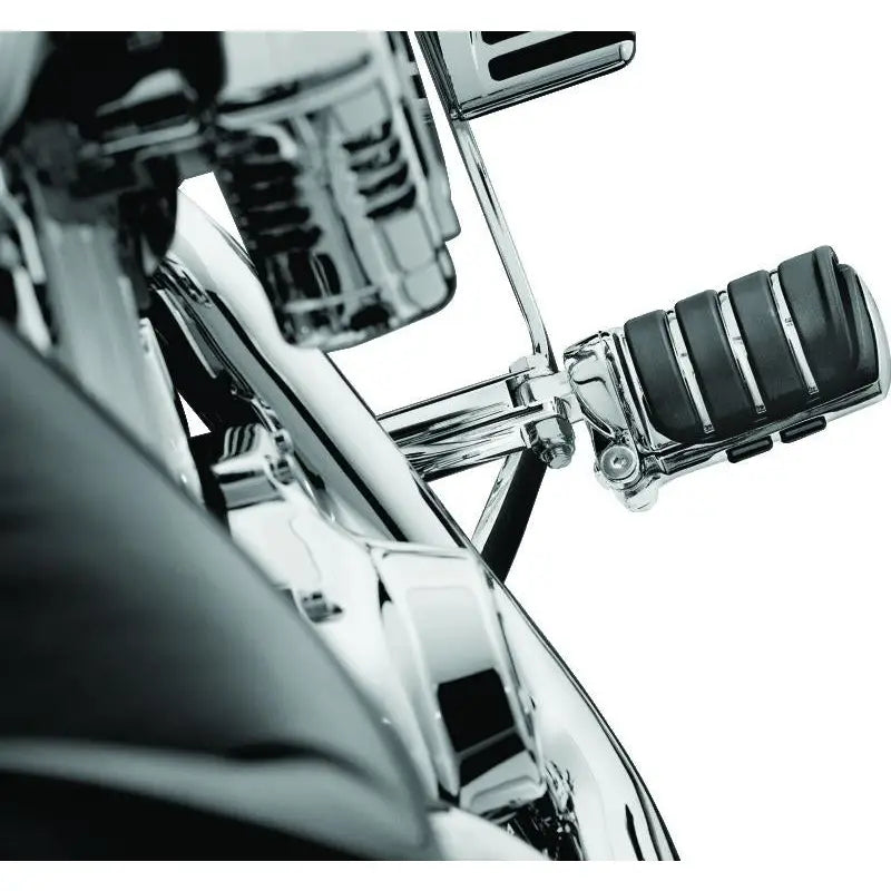 Kuryakyn 4445 Kuryakyn Switchblade Pegs With Male Mount Adapter Chrome - 4445