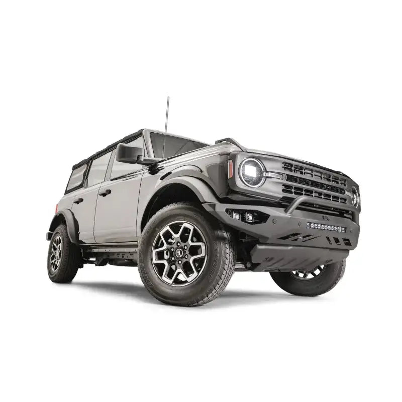 M6651-1 Fab Fours 21-22 Ford Bronco Veng Acc Insert on a stylish Ford Bronco, showcasing custom fit and sleek design enhancements.