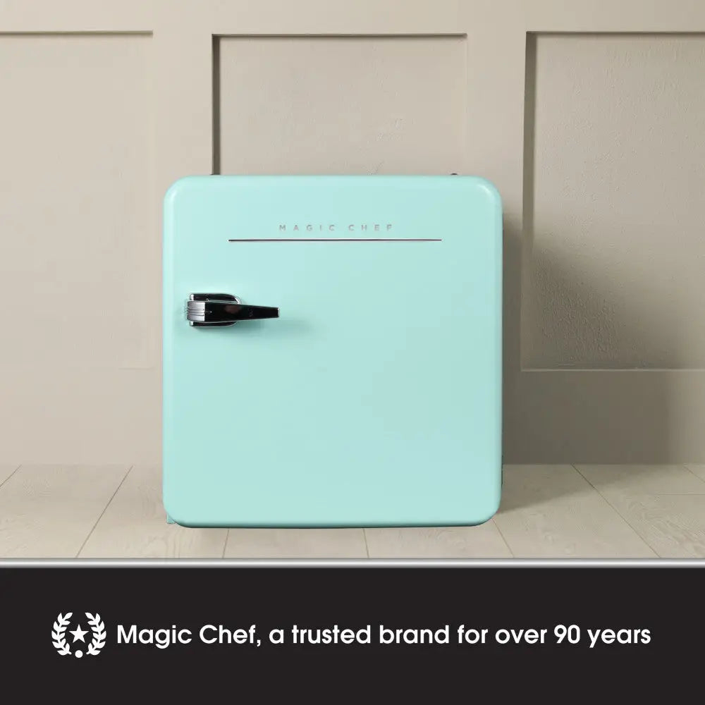 Magic Chef Door Storage For Smaller Snacks Refrigerator MCR16CHM - 1.6 Cuft Refridgerator Retro