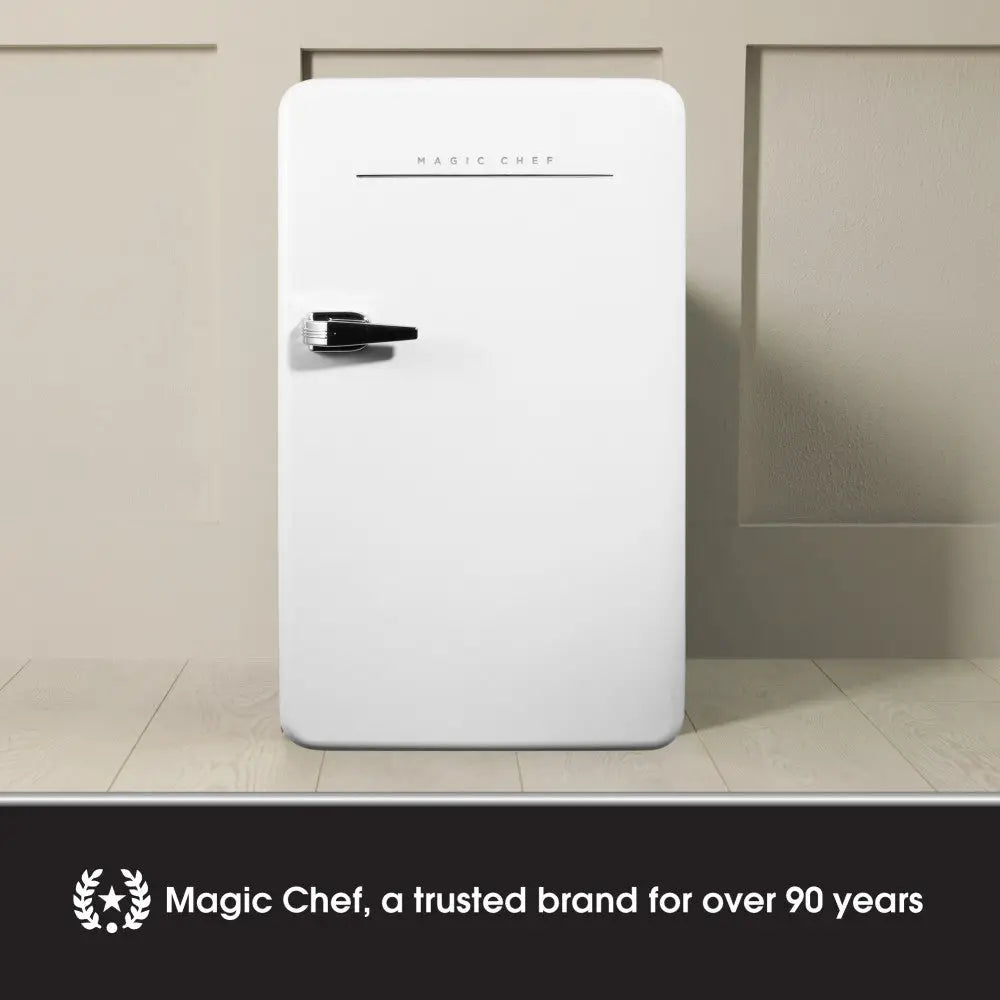 Magic Chef Easy To Manual Defrost Refrigerator MCR32CHW - 3.2 Cuft Refridgerator Retro