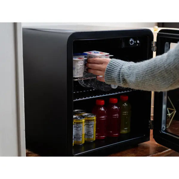 Magic Chef MCB17CHB Refrigerator