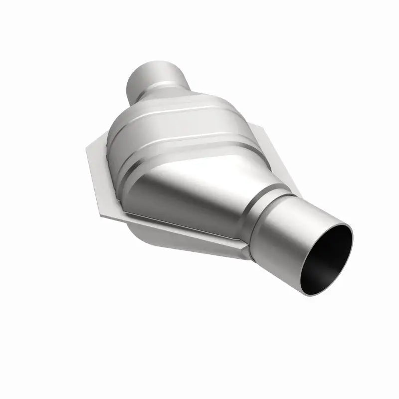 MagnaFlow Conv Univ 2.5 Angled Inlet - Truck & Automotive
