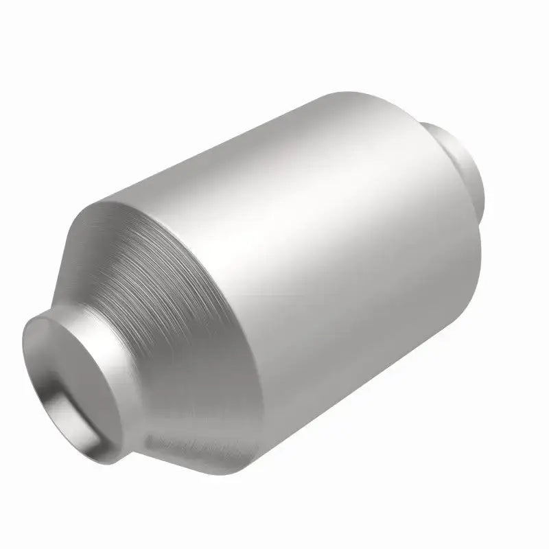 Silver catalytic converter for MagnaFlow Conv Univ 2.50in C/C Spun Front OEM