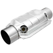 Magnaflow MagnaFlow Conv Univ 3 W/Dual O2 Boss