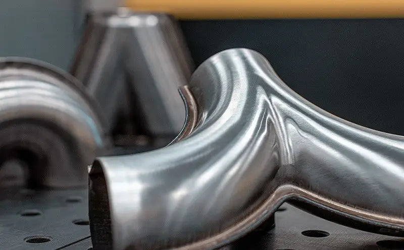 MagnaFlow Smooth Trans Y 2.50inch SS 70 deg. - 10733