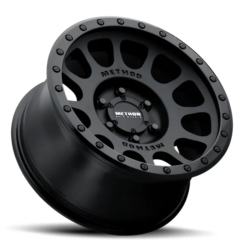 Method Wheels MR305890581025 Method MR305 NV 18x9 +25mm Offset 5x150 116.5mm CB Gloss/Matte Black Street Loc Wheel - MR305890581025