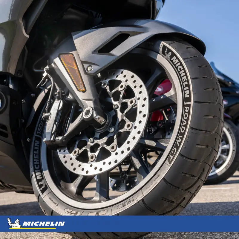 MICHELIN 18806 Tire Road W Gt Front 130/70R18 63H Radial TL - MICHELIN