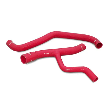 Red silicone coolant hoses in Mishimoto 01-04 Ford Mustang GT hose kit for optimal cooling