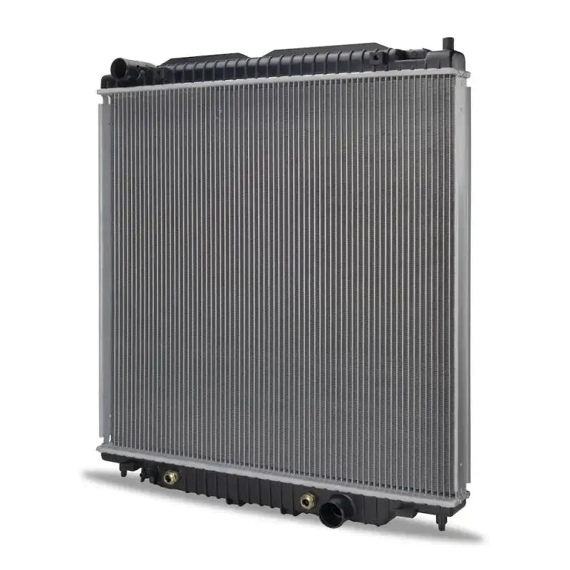 Rectangular Ford F-Series Super Duty replacement radiator for optimal cooling
