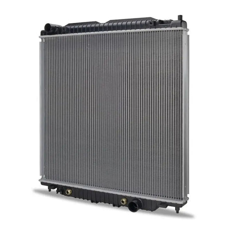 Rectangular Ford F-Series Super Duty replacement radiator for optimal cooling