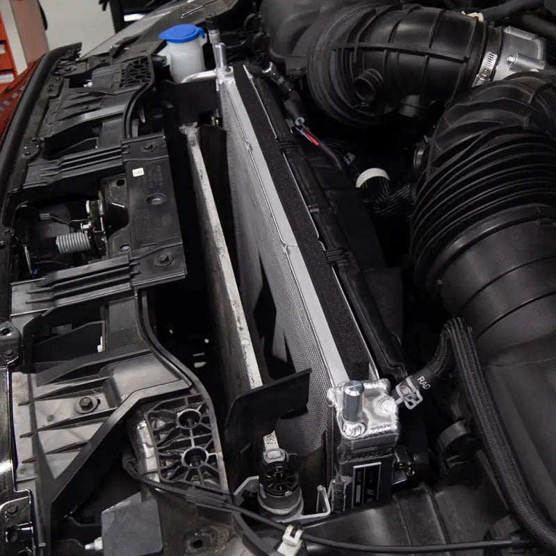 Mishimoto 2024+ Ford Mustang V8/2.3L Performance Aluminum Radiator - Mishimoto