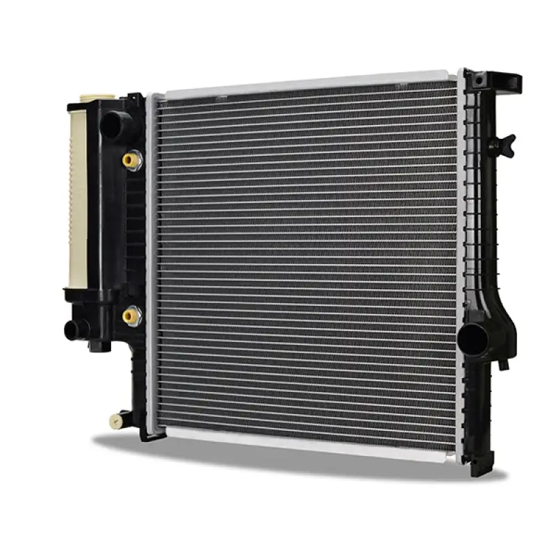 Automotive radiator with black plastic tanks for BMW 318ti base and 318i radiator replacement