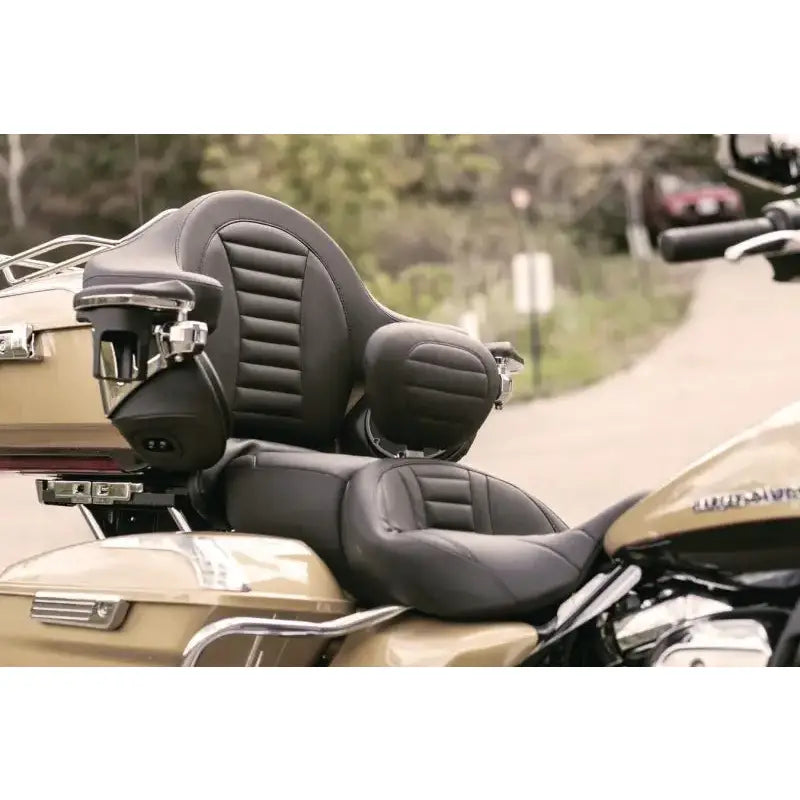 Mustang 08-21 Harley Electra Glide Std, Rd Glide ,Rd King ,Str Glide Super Touring Arm Wrap - Black - 79014