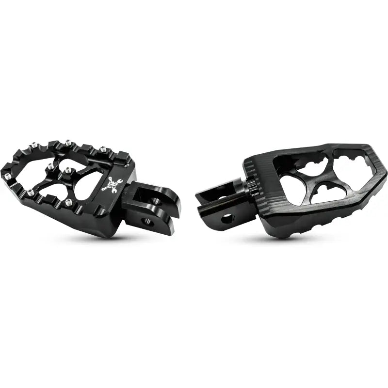 Black M8 Softail evollution pegs with secure traction for your motorcycle riding style